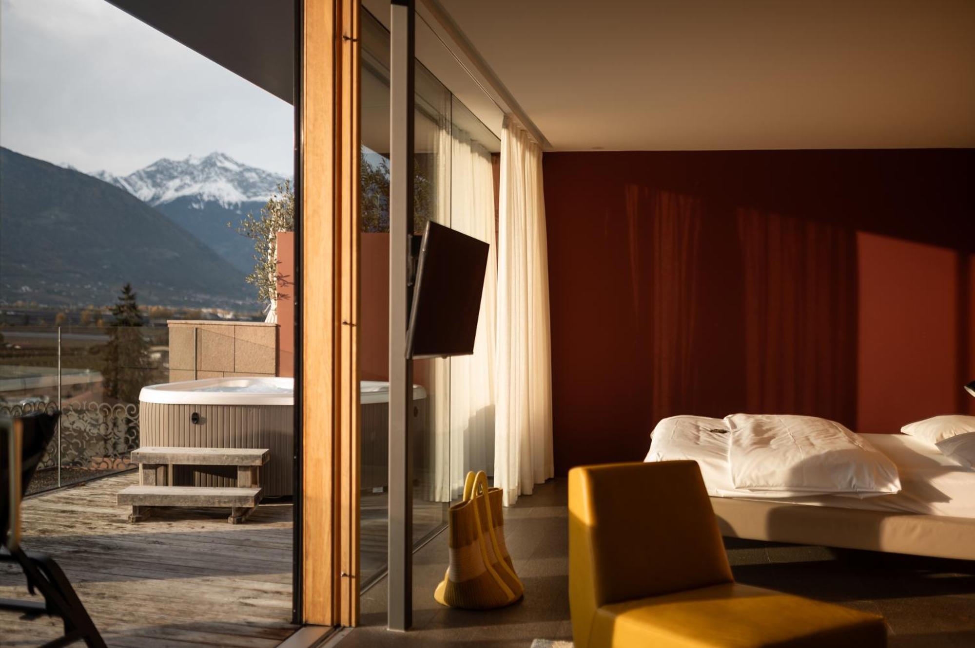 Hotel Muchele Postal / Burgstall Luaran gambar
