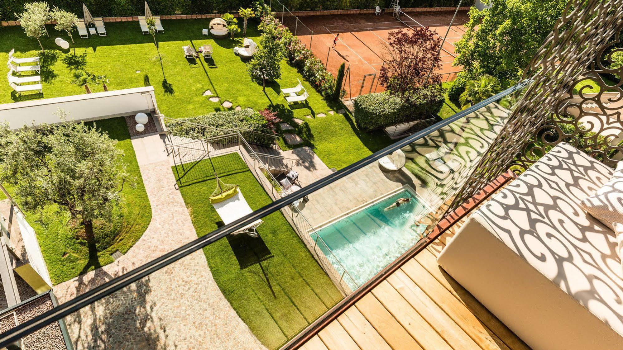 Hotel Muchele Postal / Burgstall Luaran gambar
